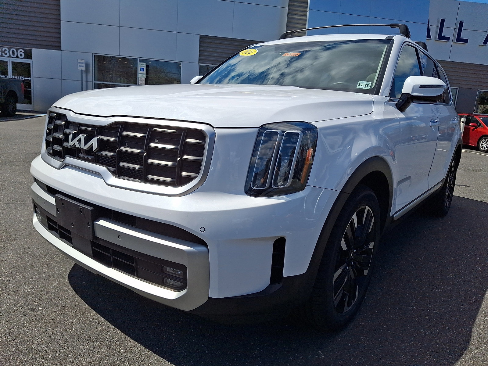 Used 2024 Kia Telluride SX image 10