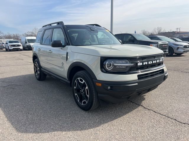 Certified 2024 Ford Bronco Sport Outer Banks w/ Tech Package image 3