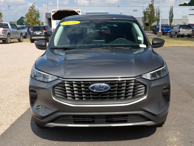 Certified 2024 Ford Escape Active w/ Cold Weather Package FWD image 8