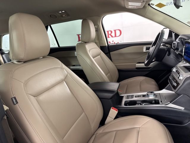 Certified 2021 Ford Explorer XLT w/ Equipment Group 202A image 16