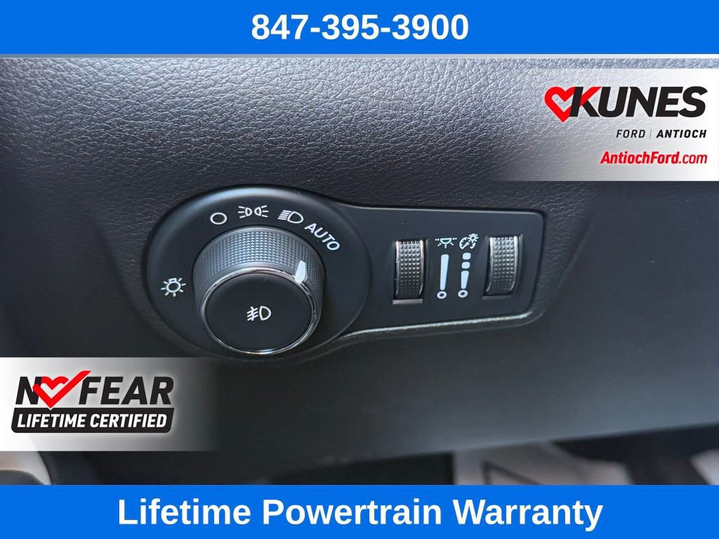 Used 2024 Jeep Compass Limited image 32