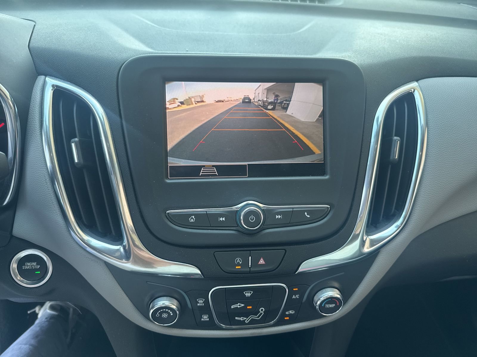 Used 2024 Chevrolet Equinox LS image 26