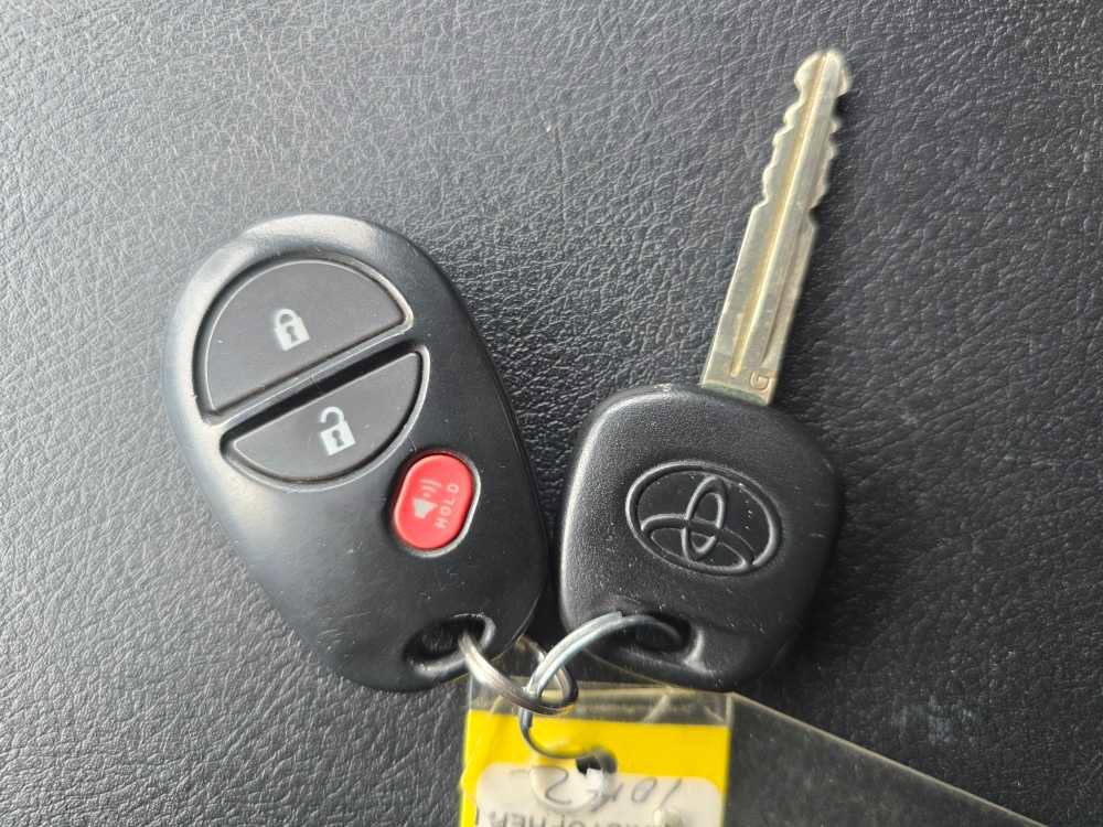 Used 2017 Toyota Tundra SR5 image 23