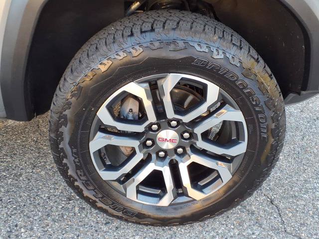 Used 2024 GMC Canyon AT4 AWD/4WD image 10