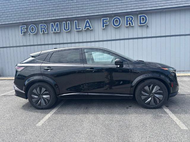 Used 2025 Nissan Ariya AWD image 2