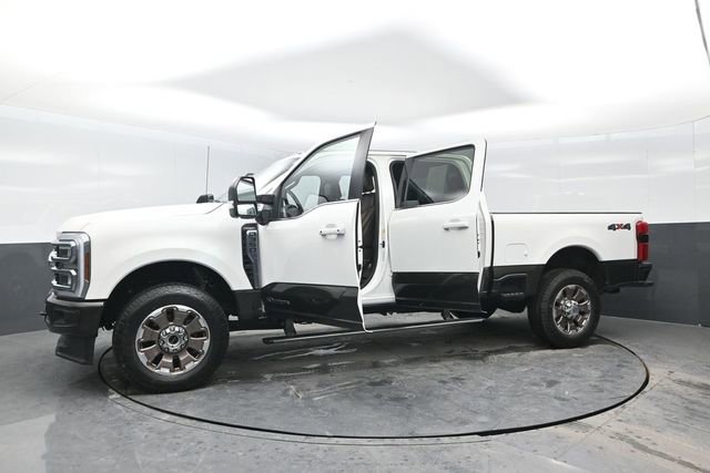 Certified 2025 Ford F350 King Ranch AWD/4WD image 22