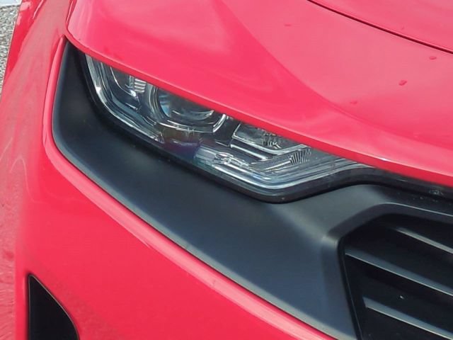 Used 2020 Chevrolet Camaro LT w/ RS Package RWD image 10