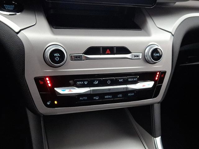 Certified 2022 Ford Explorer XLT w/ Equipment Group 202A image 16