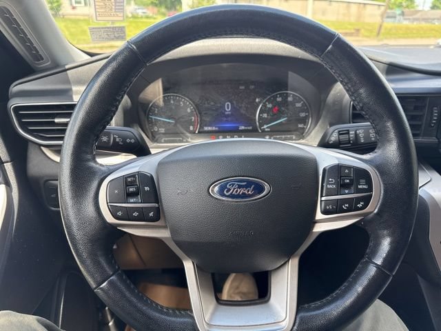 Certified 2022 Ford Explorer XLT w/ Equipment Group 202A AWD/4WD image 20