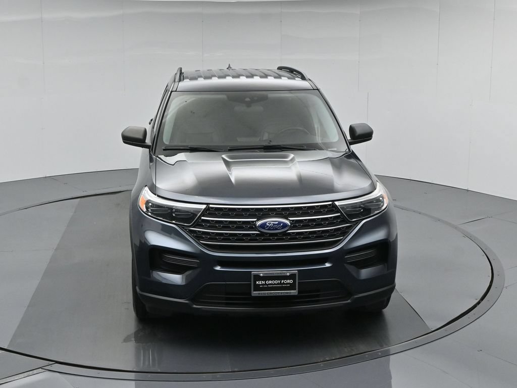 Certified 2023 Ford Explorer XLT RWD image 42