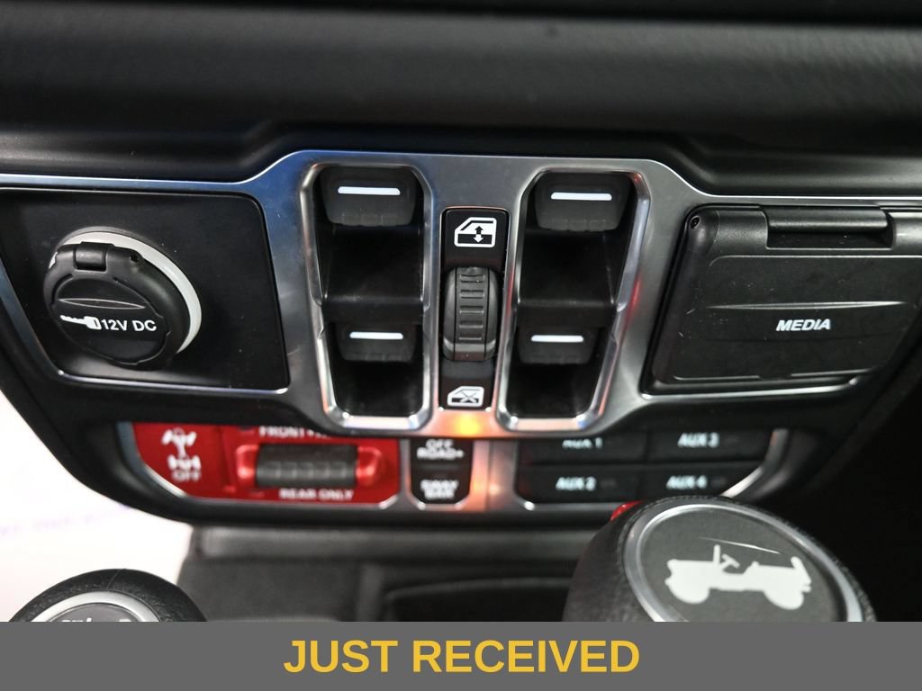Used 2025 Jeep Wrangler Unlimited Rubicon 4xe w/ Safety Group AWD/4WD image 14