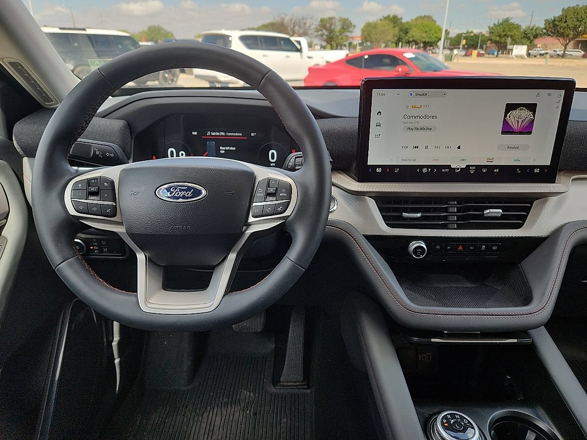Certified 2025 Ford Explorer Active w/ Active Comfort Package RWD image 6