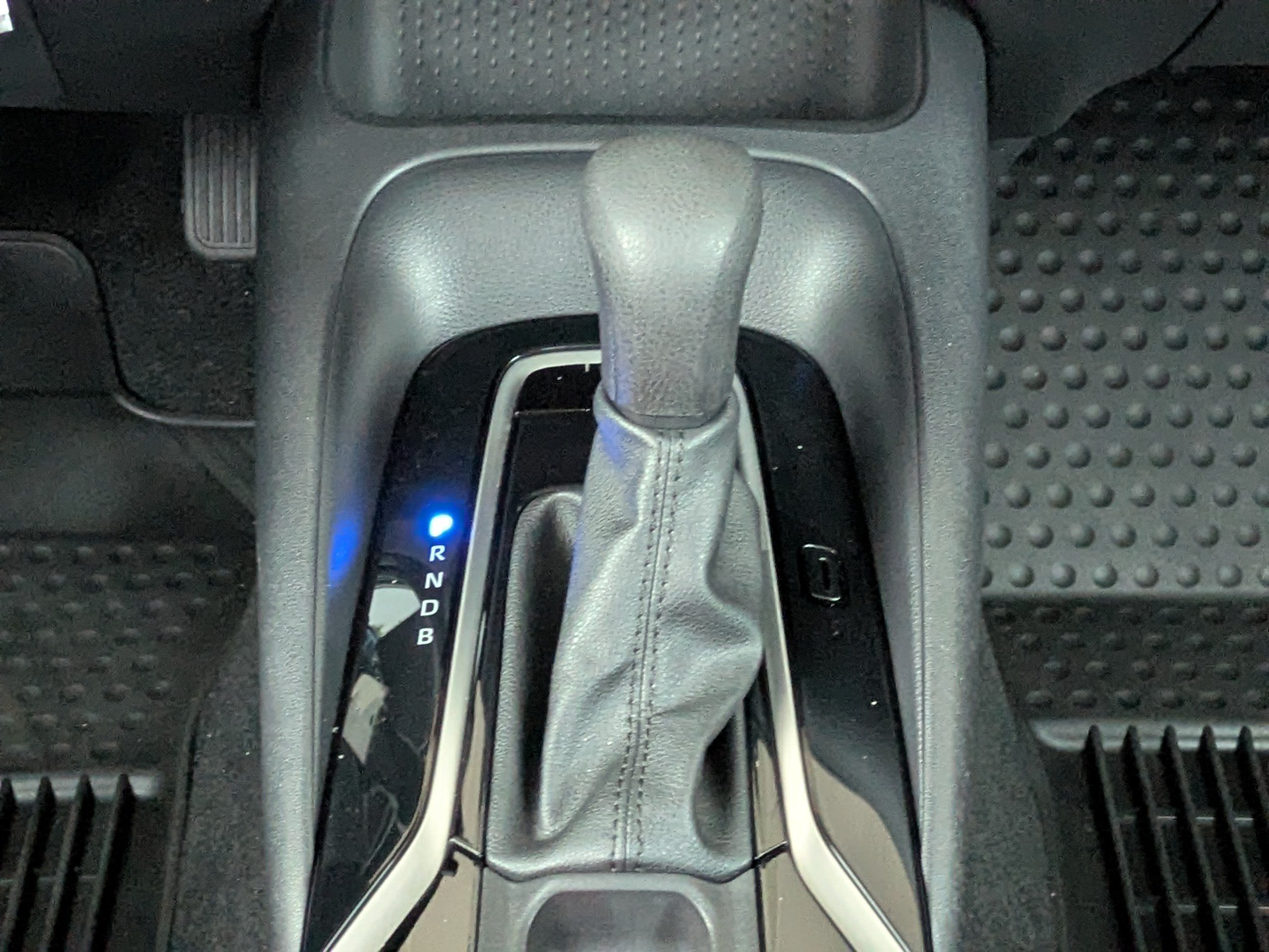 Used 2022 Toyota Corolla LE FWD image 19