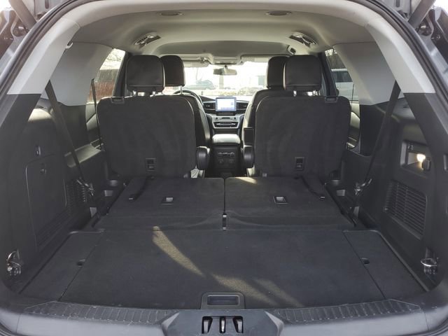 Certified 2022 Ford Explorer XLT w/ Equipment Group 202A image 7