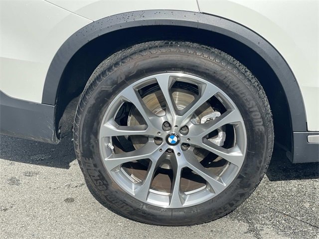 Used 2024 BMW X5 sDrive40i w/ Premium Package image 37