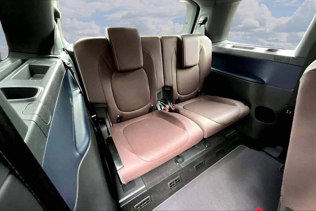 Used 2025 Volkswagen ID. Buzz Pro S RWD image 28