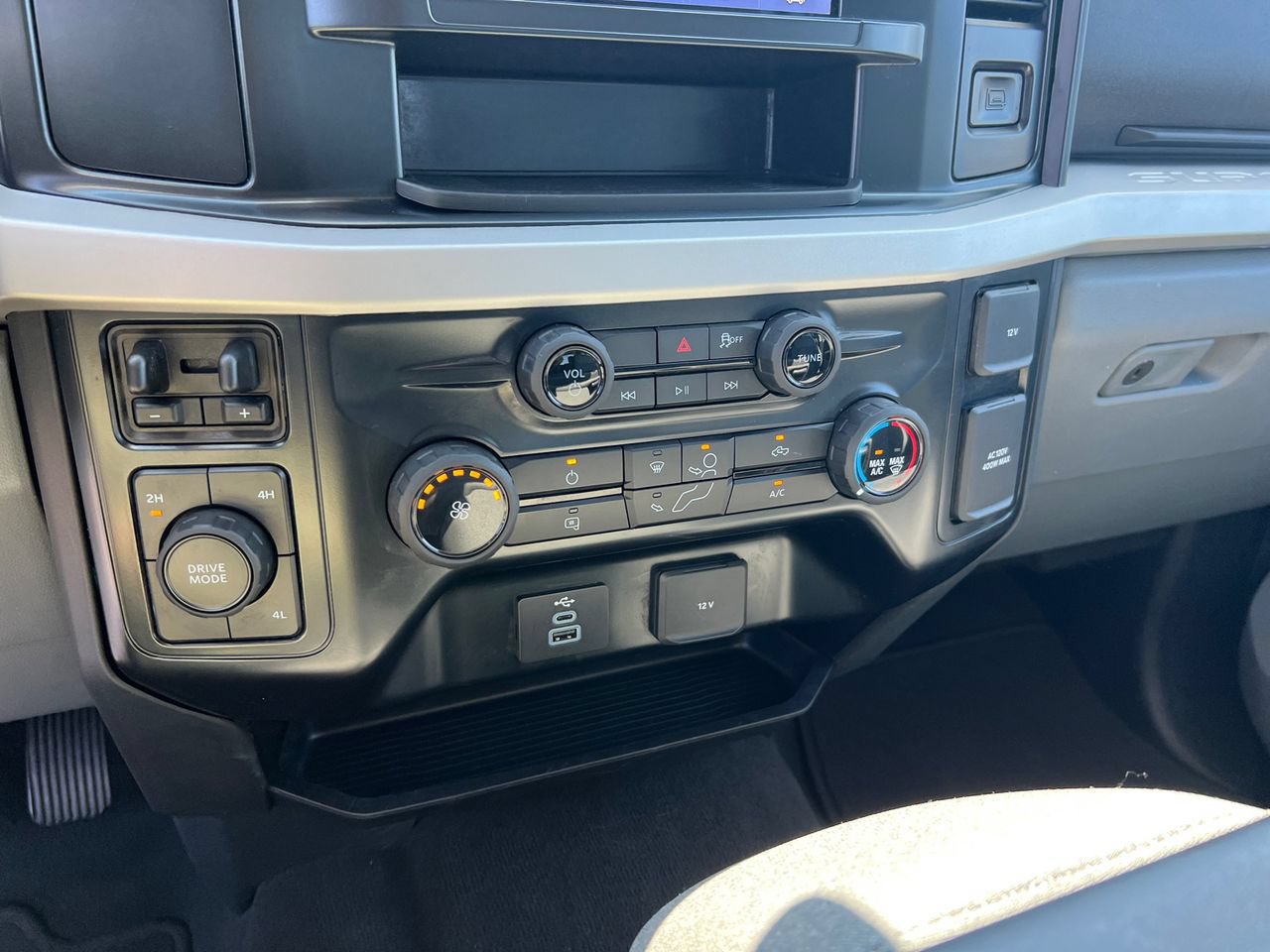 Certified 2026 Ford F250 XLT AWD/4WD image 27