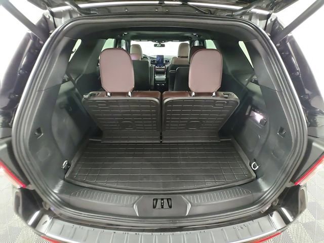 Certified 2023 Ford Explorer Platinum w/ Technology Package image 17