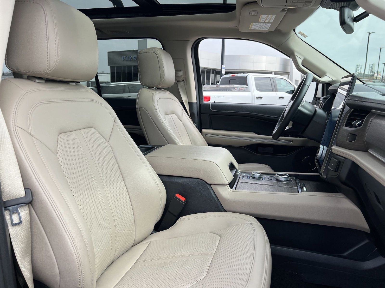 Certified 2024 Ford Expedition Max Limited image 29