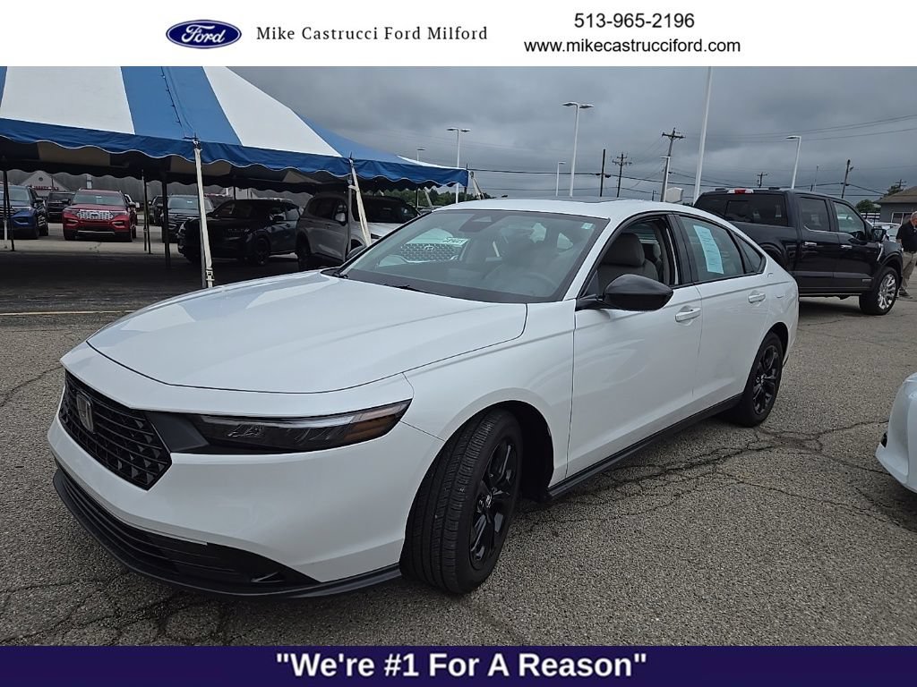 Used 2025 Honda Accord SE image 1
