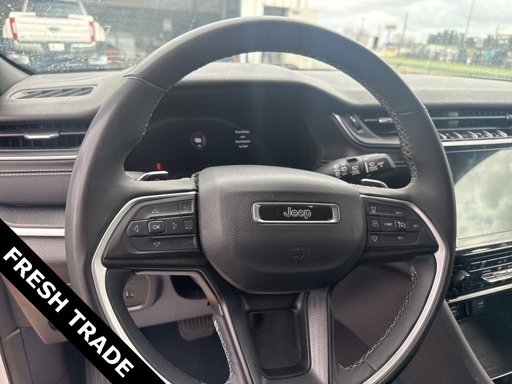 Used 2024 Jeep Grand Cherokee L Altitude image 10