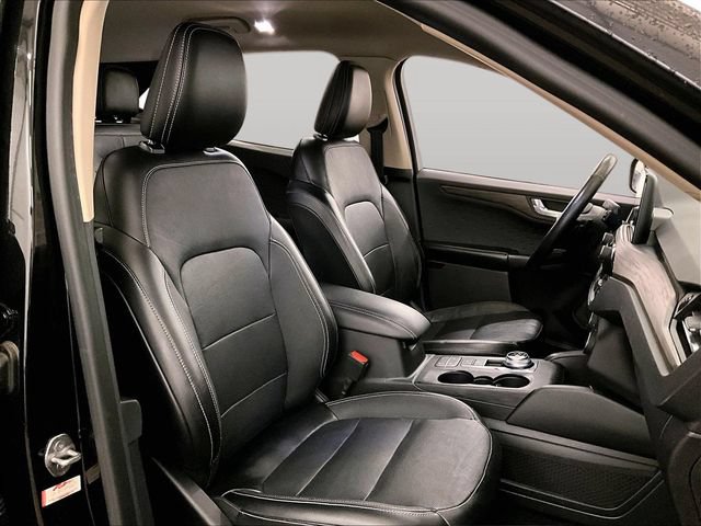 Certified 2020 Ford Escape Titanium AWD/4WD image 7
