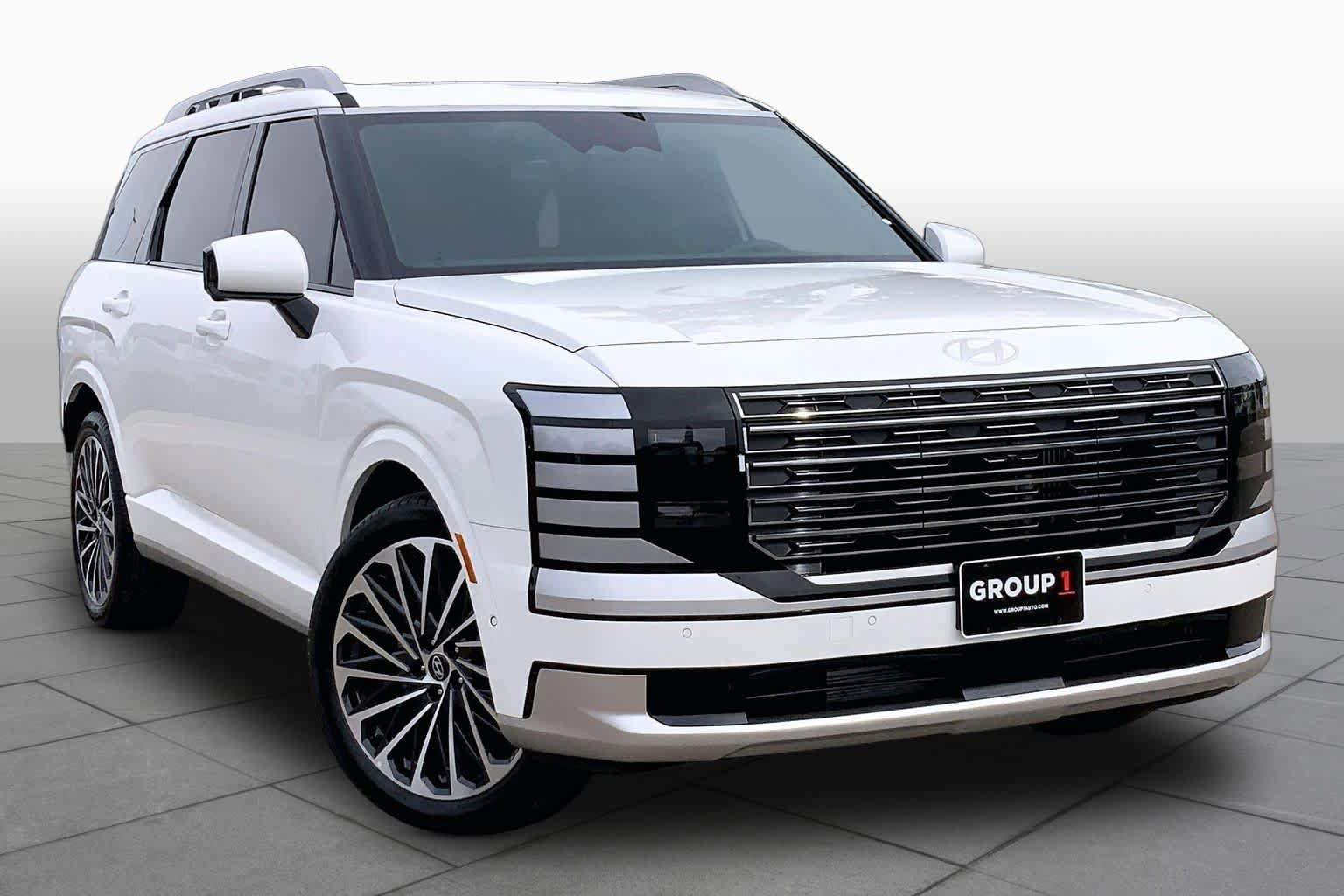 Used 2026 Hyundai Palisade Calligraphy AWD/4WD image 3