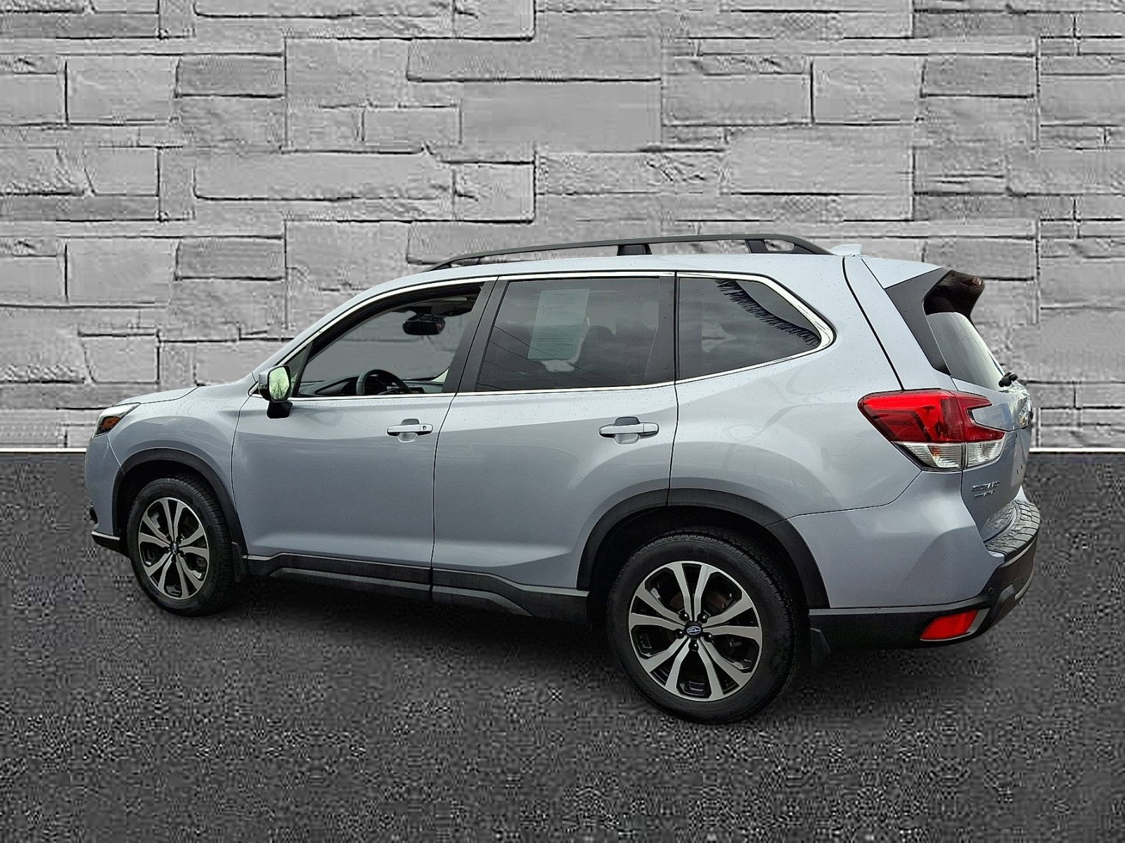 Used 2023 Subaru Forester Limited w/ Popular Package #2 AWD/4WD image 7