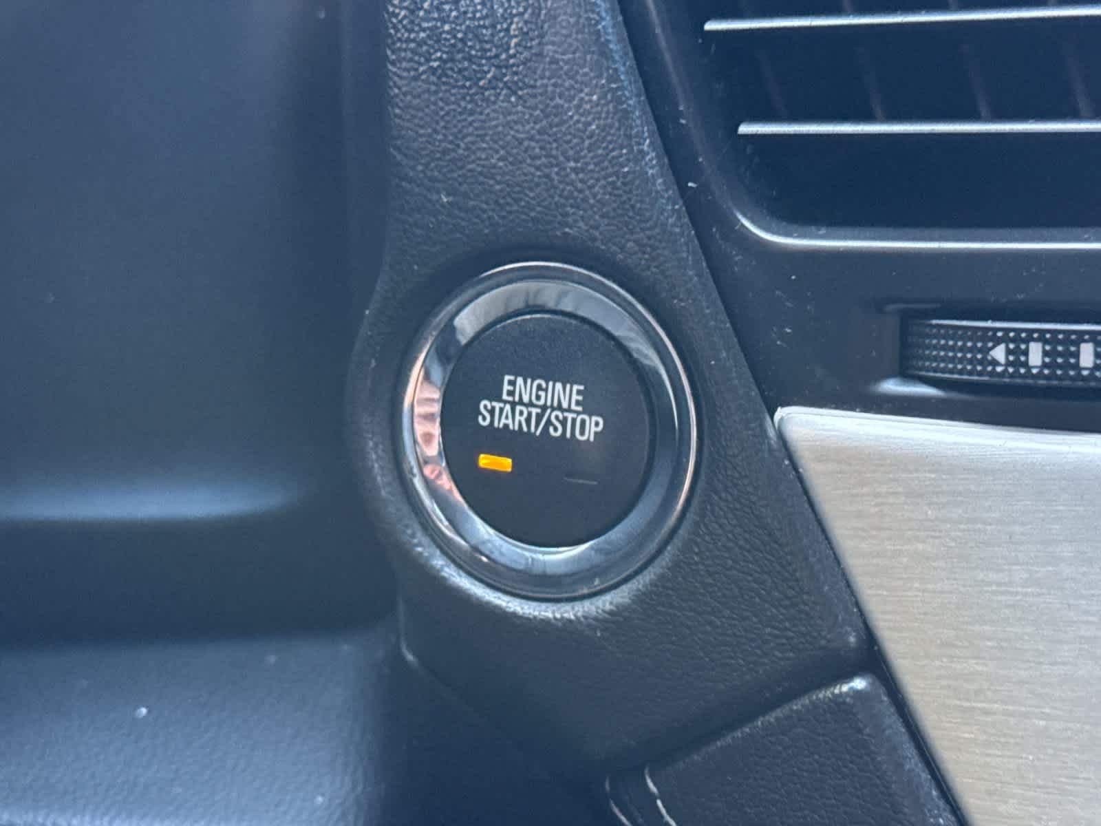 Used 2019 GMC Yukon XL Denali RWD image 24