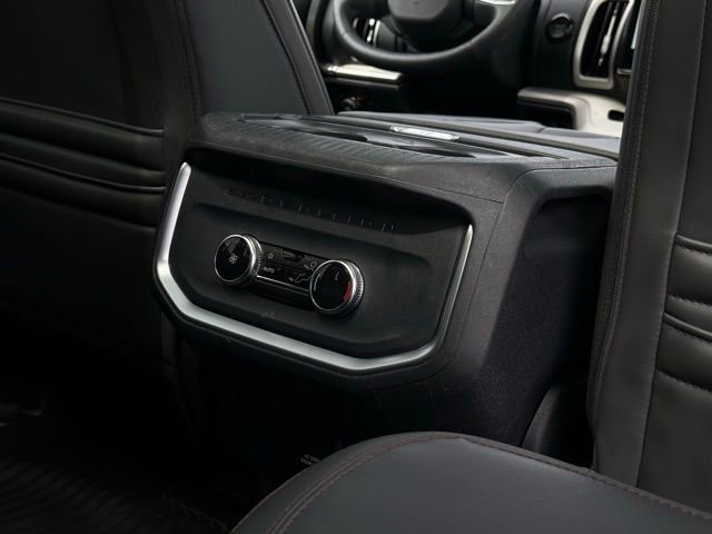 Certified 2025 Ford Expedition Active AWD/4WD image 20