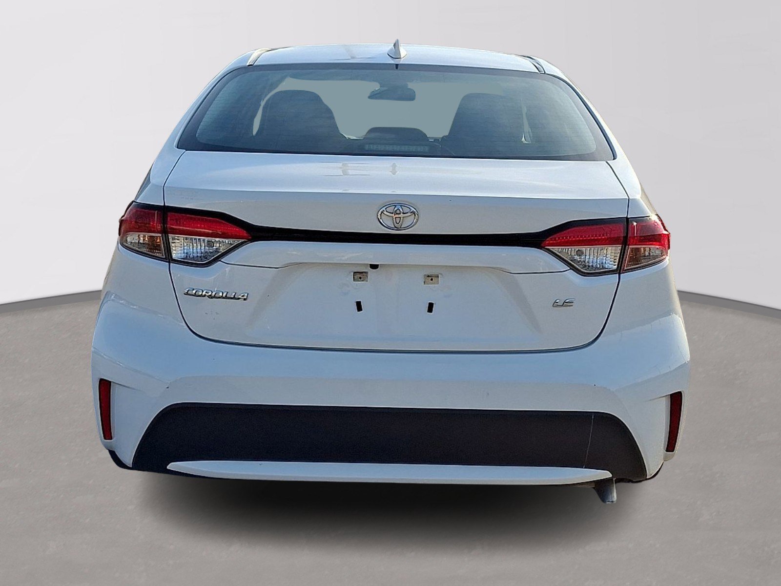 Used 2022 Toyota Corolla LE FWD image 5