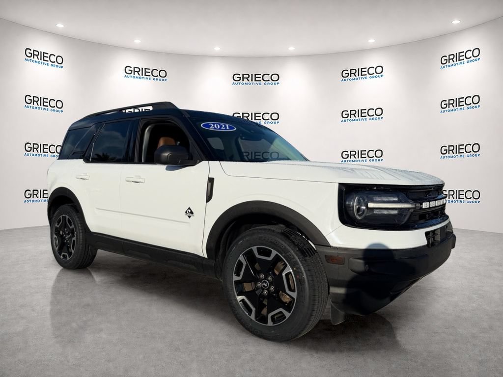 Certified 2021 Ford Bronco Sport Outer Banks w/ Outer Banks Package AWD/4WD image 1