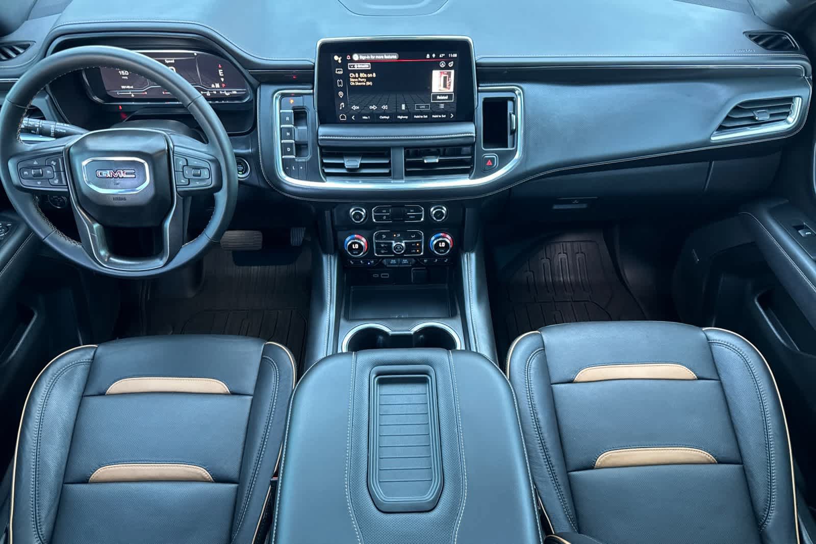 Used 2023 GMC Yukon XL AT4 w/ AT4 Premium Plus Package AWD/4WD image 3