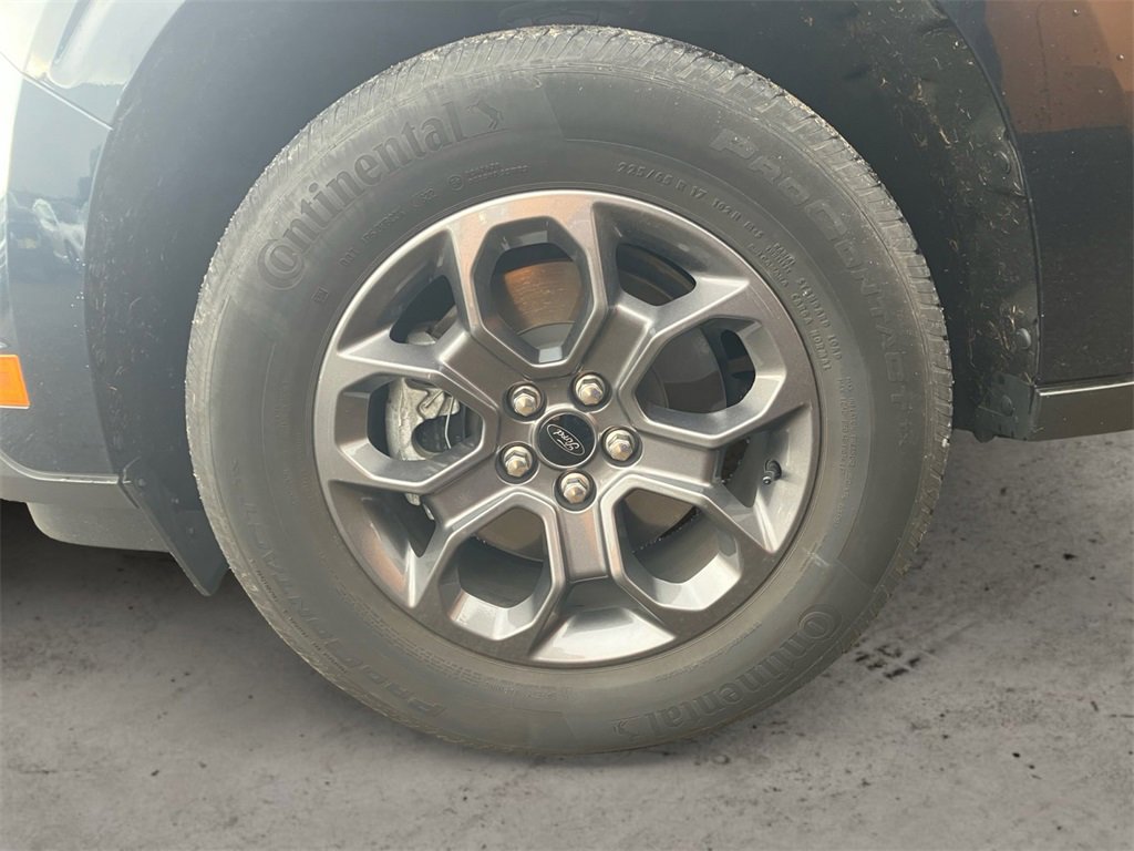 Certified 2022 Ford Maverick XLT w/ XLT Luxury Package image 9