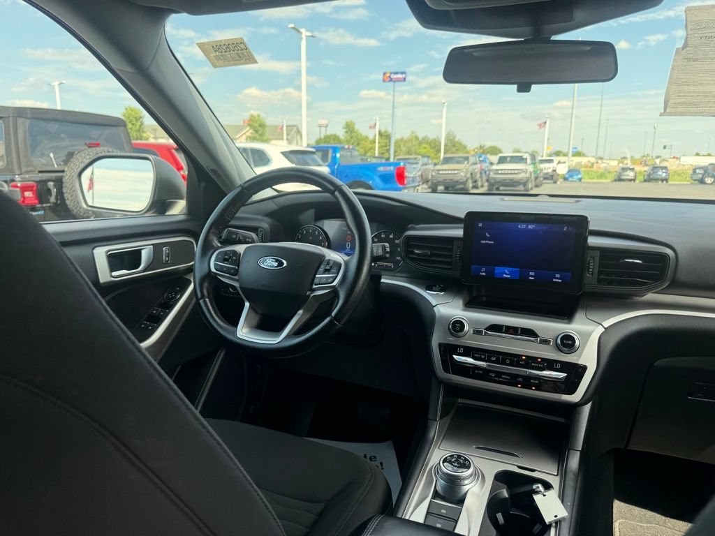 Certified 2021 Ford Explorer XLT RWD image 56