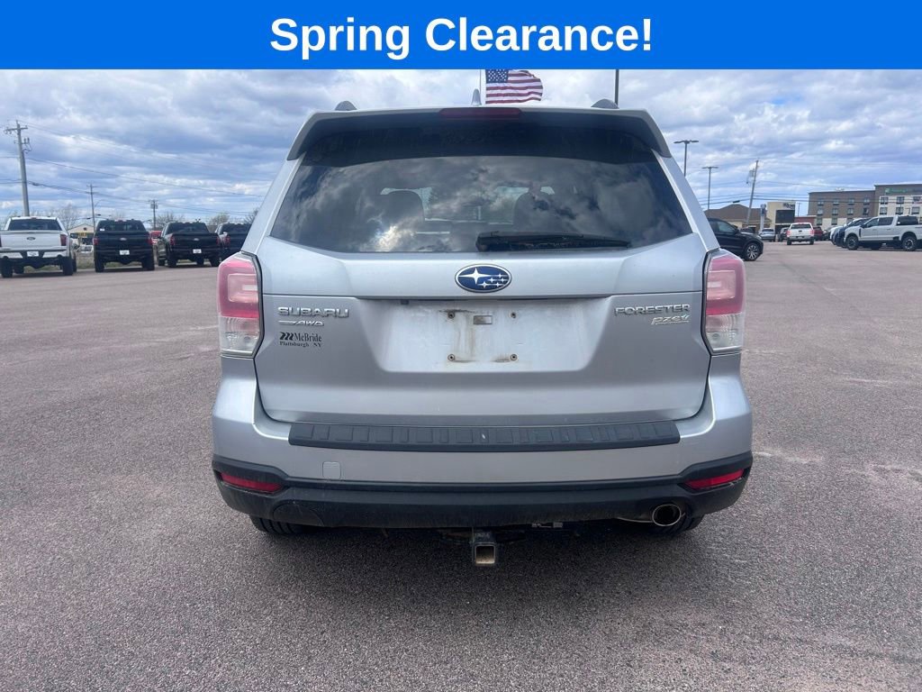 Used 2017 Subaru Forester 2.5i Limited AWD/4WD image 5