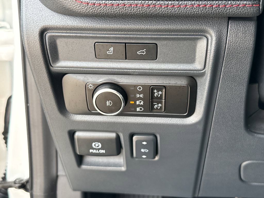 Certified 2023 Ford Expedition Limited image 15