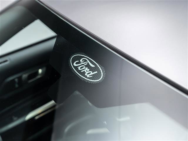 Certified 2021 Ford Mustang Shelby GT500 w/ Carbon Fiber Track Pack image 38