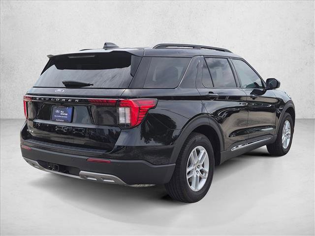 Certified 2025 Ford Explorer Active w/ Active Comfort Package RWD image 5