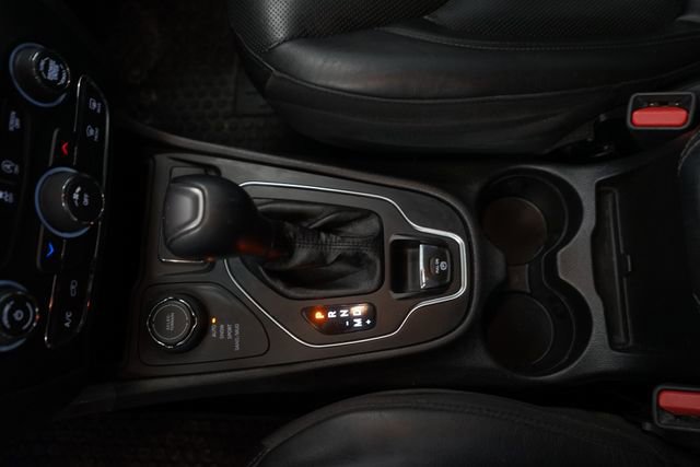 Used 2021 Jeep Cherokee Latitude Lux image 25