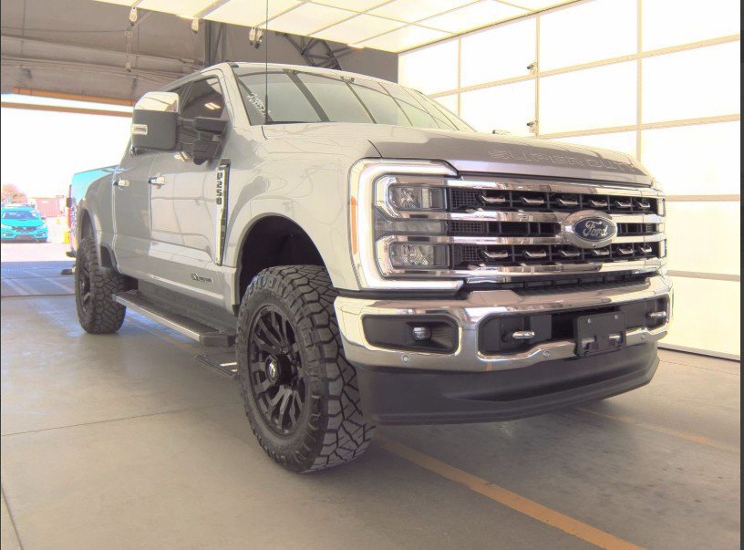 Certified 2023 Ford F250 Lariat w/ Tow Technology Package image 3