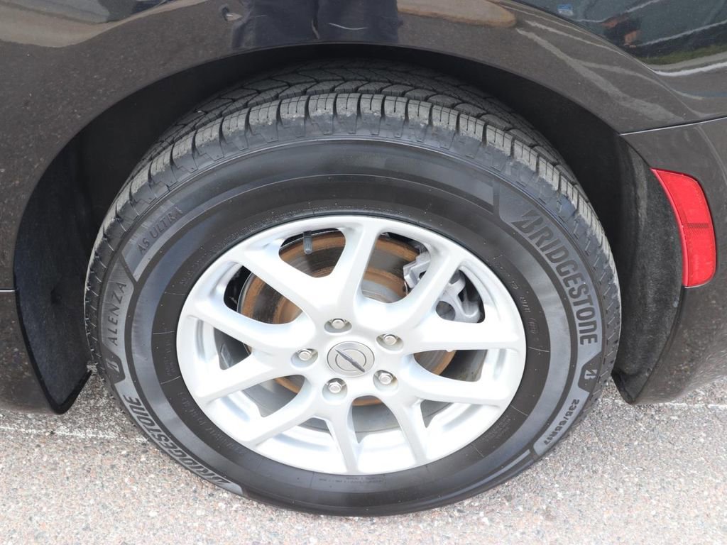 Used 2022 Chrysler Voyager LX FWD image 23