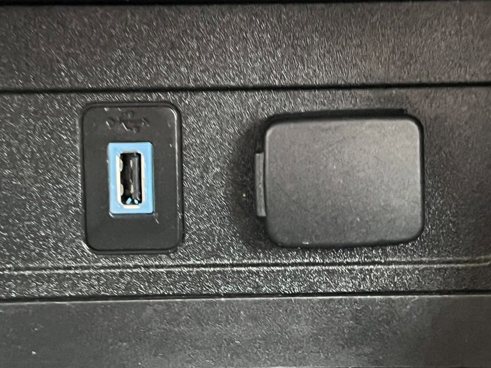 Certified 2017 Ford Escape Titanium image 31