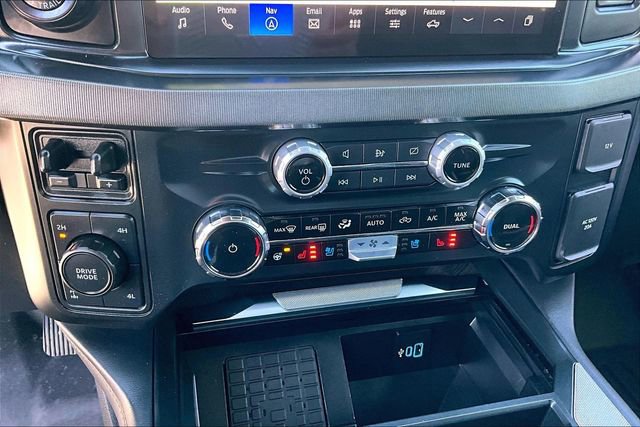 Certified 2024 Ford F350 Platinum w/ FX4 Off-Road Package image 21