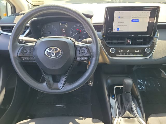 Used 2023 Toyota Corolla LE FWD image 4
