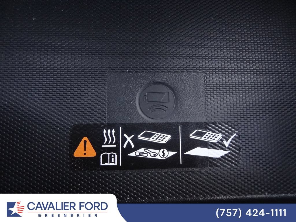 Used 2023 GMC Yukon SLT w/ SLT Luxury Package RWD image 36