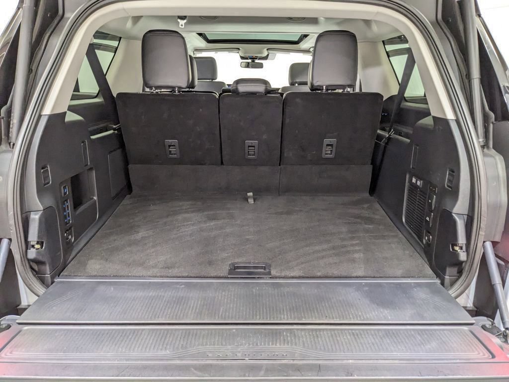 Certified 2025 Ford Expedition Max Platinum AWD/4WD image 45
