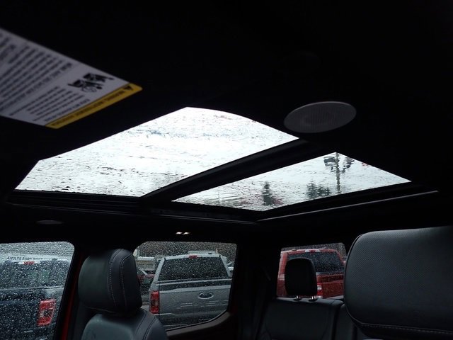 Certified 2022 Ford F150 Lariat w/ Equipment Group 502A High image 25