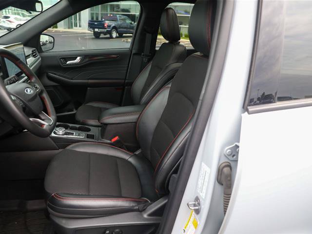 Certified 2025 Ford Escape ST-Line Select w/ Tech Pack #1 AWD/4WD image 2
