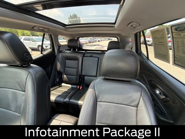 Used 2019 GMC Terrain SLT w/ Preferred Package AWD/4WD image 16